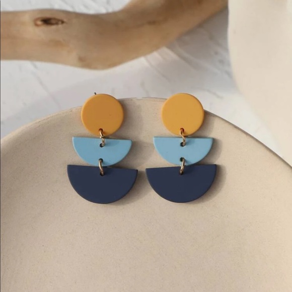 Yellow and Blue Dangling Stud - Picture 4 of 4